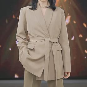 04-1潘依绣丁丁宠粉【现货】0304原创时尚休闲气质高级感复古收腰西装   SH2322