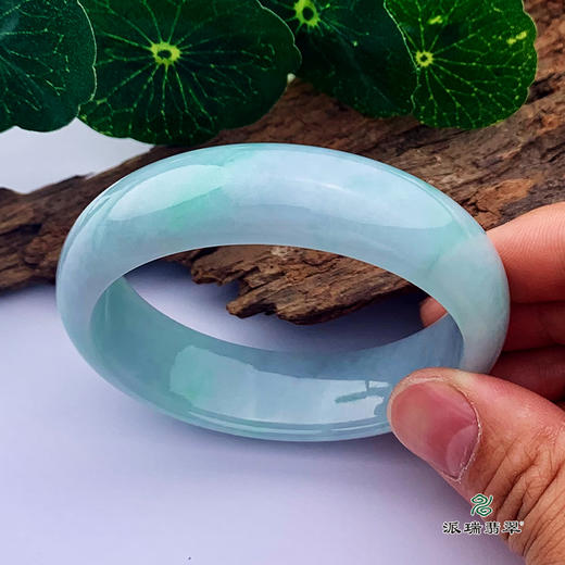 派瑞翡翠 翡翠手镯 糯种 浅绿 商品图1