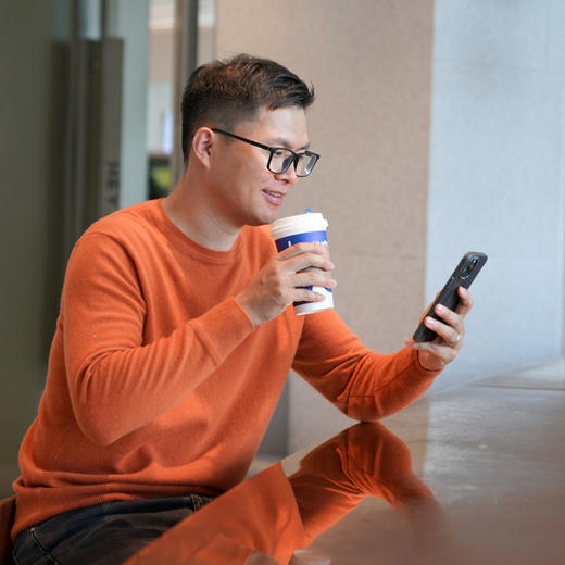 【现货】Loi男女同款基础款羊绒衣100%山羊绒 商品图2