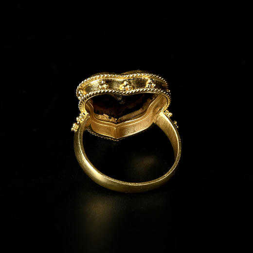 唐代黄金莲瓣戒指 商品图2