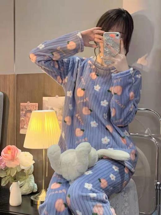 【甜美可爱！珊瑚绒暖暖家居服套装】秋冬款月牙加厚家居服可爱睡衣，时尚大码睡衣睡裤两件套！可爱舒适家居服 商品图2