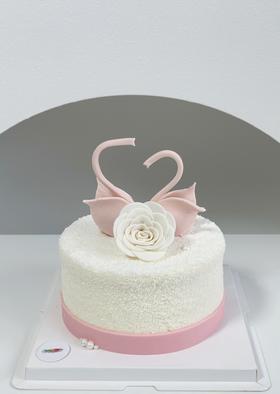 简约奶油蛋糕 | 鲜果原味奶油 - 天鹅湖（粉）