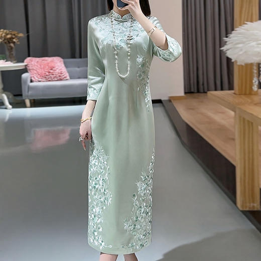 KDS-2289醋酸旗袍连衣裙改良版中式绣花旗袍裙 商品图2