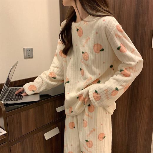 【甜美可爱！珊瑚绒暖暖家居服套装】秋冬款月牙加厚家居服可爱睡衣，时尚大码睡衣睡裤两件套！可爱舒适家居服 商品图3