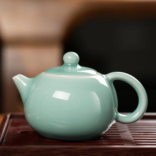 【雷慧仙青瓷丨兰花系列茶杯】非遗名家出品！整体造型圆润饱满，润得柔和！佳节送礼，既体面有够独特！兰花杯一壶四杯，杯容量约70ml！【QJ-J仓】 商品图1