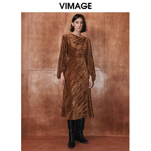 VIMAGE纬漫纪冬季新款时尚百搭高级舒适连衣裙V2007625 商品图1