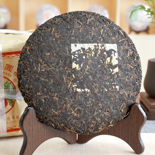 2011年下关金色印象圆茶普洱茶生茶饼 精选陈料压制 高性价比好生茶 商品图8
