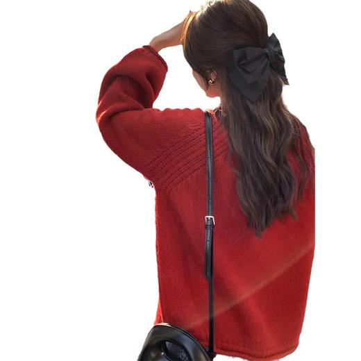 【秋日来袭，时尚新品上市】法式洋气黄色针织衫毛衣套头，宽松慵懒风上衣，舒适柔软无刺痒感。让你穿出自己的潮流态度，成为朋友圈的焦点。赶紧入手，体验舒适时尚的穿着感受！ 商品图4