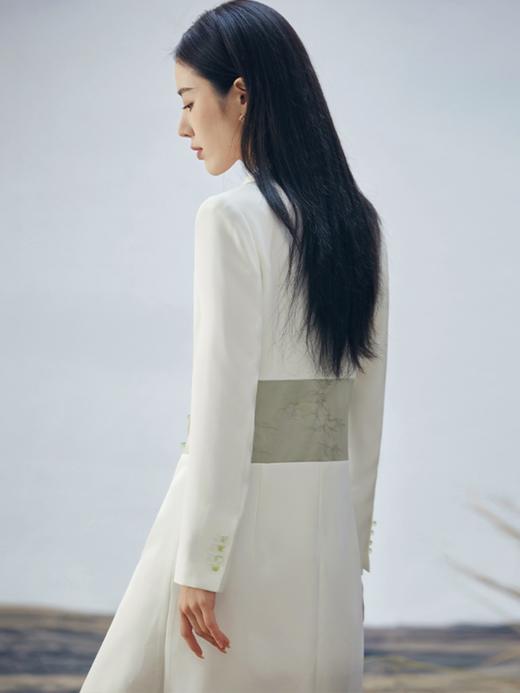 高端新款设计感中式国潮风连衣裙长袖收腰显瘦白色西装裙 商品图4