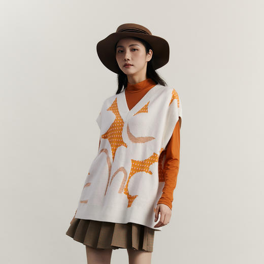 谜底V领针织衫马甲女2023冬新品复古文艺套头中长款毛衣234MZ1866 商品图1