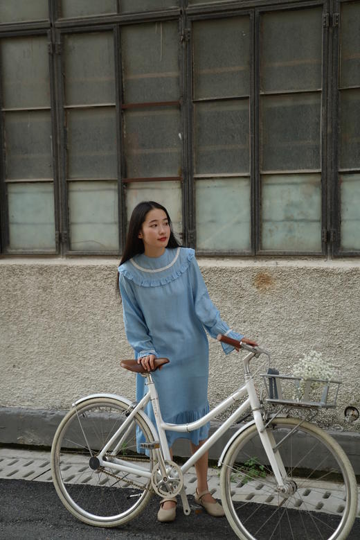 🎈超值回馈老粉【无退换】❤记忆无法贩卖，却能分享❤天空海盐蓝，荷叶边连衣裙。一点点复古，一点点国风。 商品图0