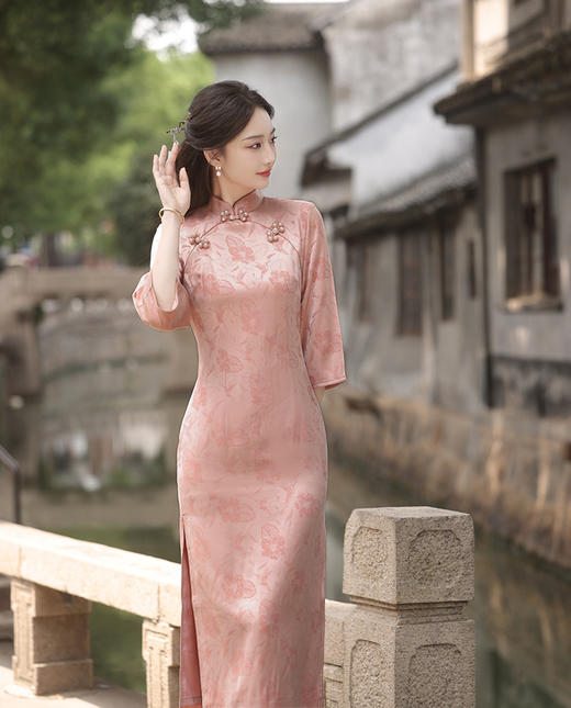 秋冬新款，粉色日常年轻款长款提花淑女订婚服连衣裙旗袍XL-23276 商品图0