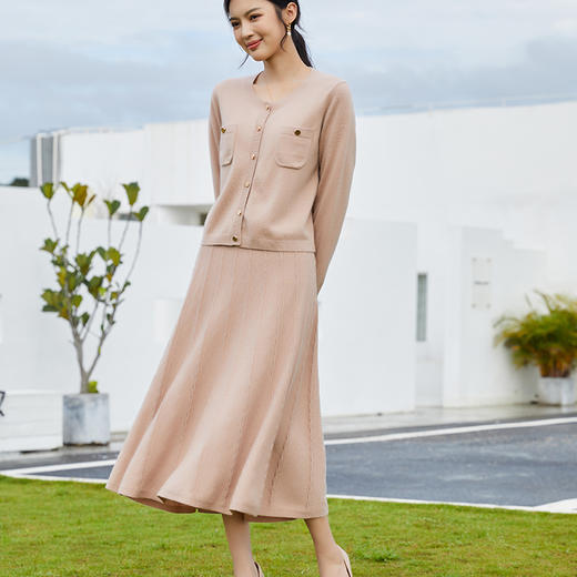 东黎 • 山羊绒女士秋冬复古波浪纹伞裙 3190 商品图3