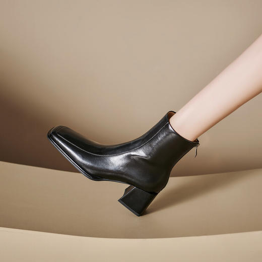 【预售5天】方头粗跟高跟鞋拉链金属，简约廋廋靴牛皮短靴QS-6050 商品图4