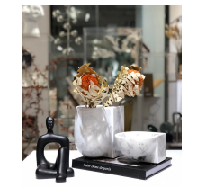 悦珑湾主卧组合饰品