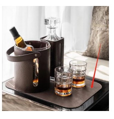 悦珑湾阳台酒具三件套