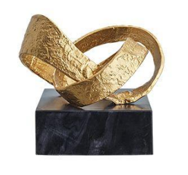 悦珑湾客厅雕塑