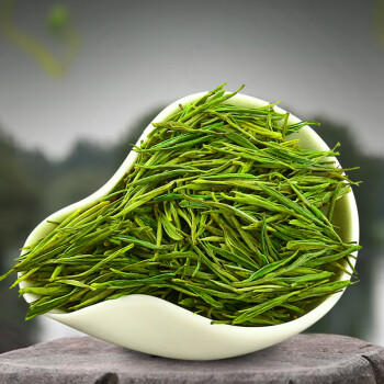一杯香茶叶绿茶正宗安吉明前白茶200g新茶礼盒装送礼自己喝散装茗茶 商品图5