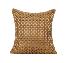 悦珑湾阳台黄色抱枕