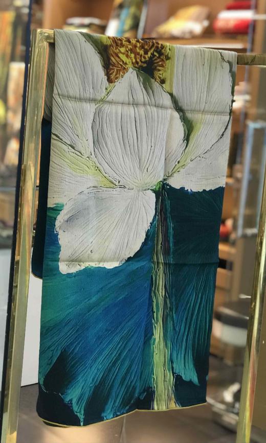 优品堂【雍容华贵3】珍珠缎薯莨110桑蚕丝方巾 商品图4