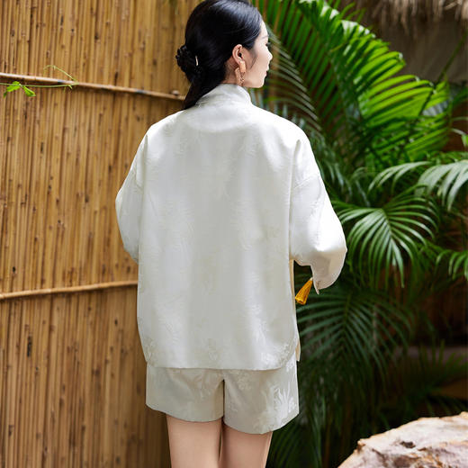 FLZD-A9433粉色小香风提花套装女秋季巨显瘦气质感小个子休闲短裤两件套 商品图2