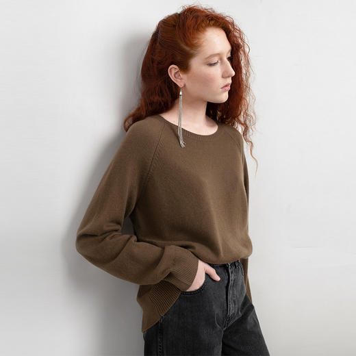 322工房冬新款定制纯羊绒圆领针织衫女宽松套头长袖纯色保暖毛衣 商品图0