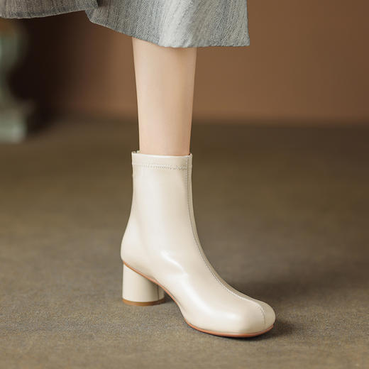 纯色简约，羊皮极简芒果头短靴XDD-1756F 商品图0