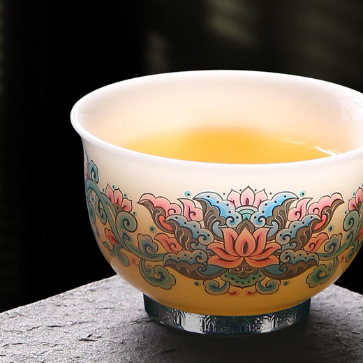 【吉祥如意】宝相莲花对杯，24K堆金工艺，荧光透亮 如脂似玉，作者签章 品质保证，珍藏品鉴 送礼臻品 商品图4