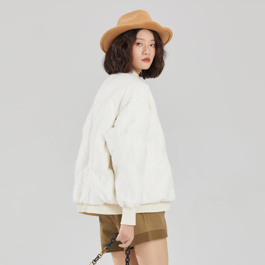 谜底短款羽绒服女2023冬季新款气质时尚绣花鸭绒棒球服239MY7304 商品图2
