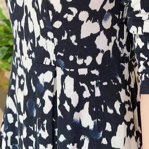 SAINT L’UCK/圣媛女装秋季中长款花色圆领连衣裙SA319L51 商品图3