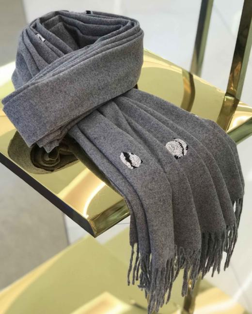 优品堂【如影相随3】拉绒绣花长围巾披肩两用 商品图4