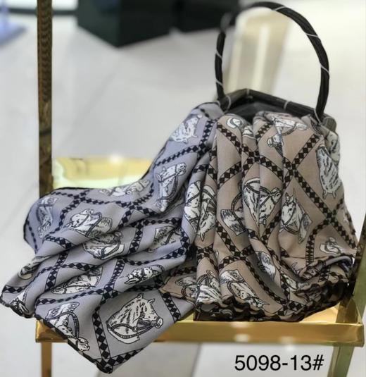 优品堂【雍容华贵2 】桑蚕丝+羊毛140方巾 商品图8