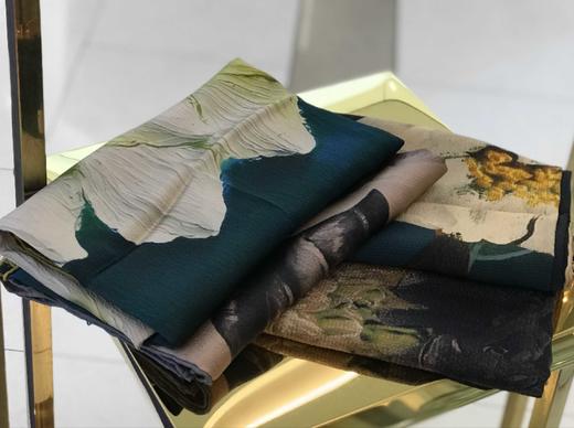 优品堂【雍容华贵3】珍珠缎薯莨110桑蚕丝方巾 商品图0