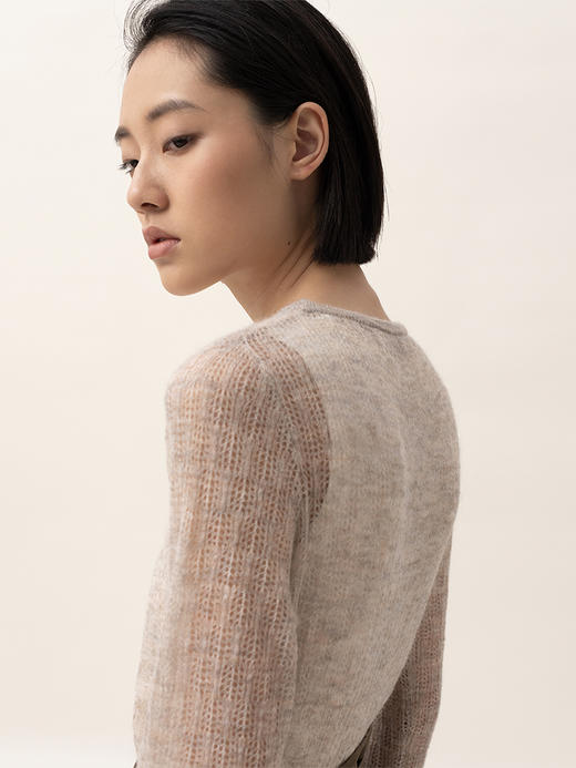 322工房超幼马海毛女式长袖针织衫2023秋圆领镂空紧身套头衫B105 商品图1