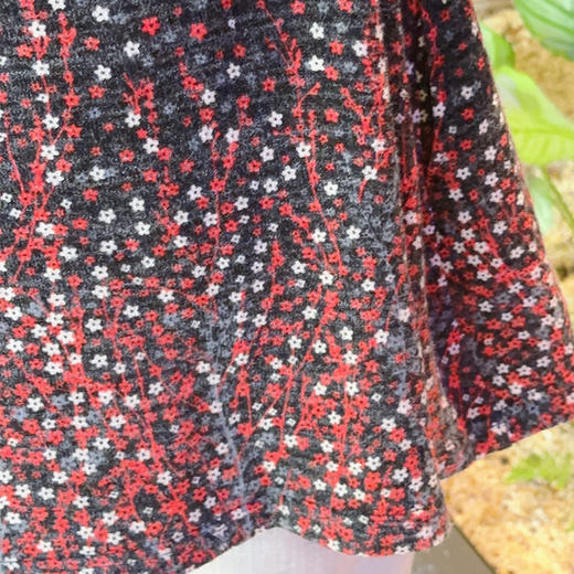 圣三利女装  新款A字型常规款花色上衣SL1932113 商品图4