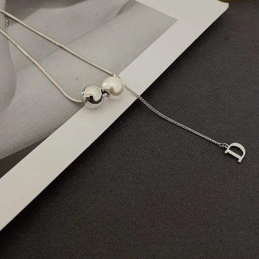 Oflye潮流饰品 轻奢气质珍珠字母D吊坠小众高级感时尚颈链 商品图8