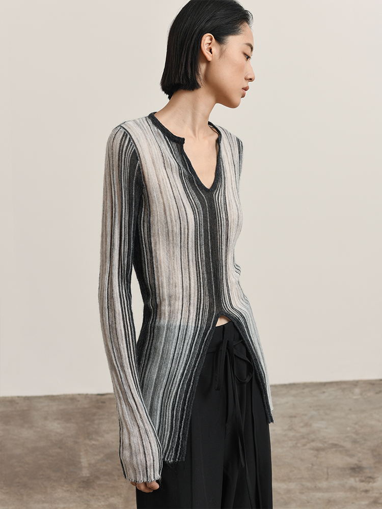 322工房超幼马海毛竖条纹针织套头衫2023秋冬款v领长袖针织衫B121