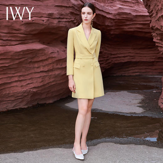 IWY/洋气黄色连衣裙女高级设计感西装修身显瘦气质主持人上镜职业装olQ13314 商品图3