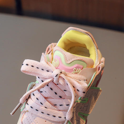 「四款配色！颜值派」儿童鞋子麦旋风滑板鞋2023秋季新款男童休闲面包鞋女童字母运动鞋童装 商品图2