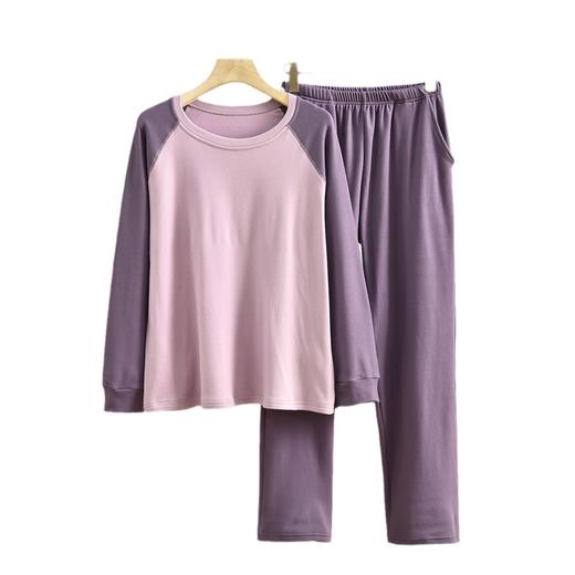 【柔软亲肤 宅家必备】秋冬新款女士暖绒插肩家居服，舒适宽松的设计让你在家里尽情放松，圆领长袖套装既适合睡觉也可外穿，大码尺寸更加贴心，让你自由穿搭；让你温暖又时尚！ 商品图4