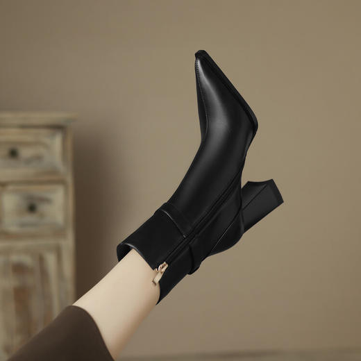 法式优雅高跟短靴，皮带扣尖头侧拉链粗跟时装靴DB-M5665 商品图4