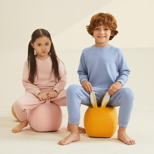 【简约大方，时尚百搭】爆款新品！儿童空气层套装睡衣，让宝宝舒适度upup！休闲长袖家居服套装，时尚圆领秋衣秋裤，让宝宝的睡眠更加舒适温暖！ 商品图1