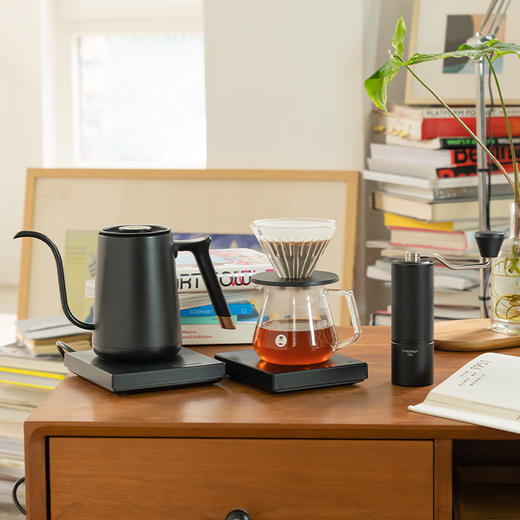 泰摩 进阶型家用手冲咖啡套装礼盒  温控手冲煮壶 磨豆机 电子秤 滤杯 商品图4