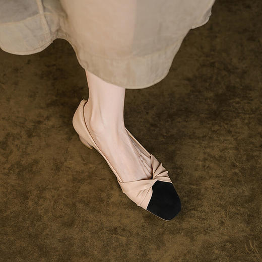 粗跟圆头低跟方头，拼色浅口单鞋MCC-C8527 商品图0