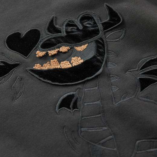 谜底中长款卫衣女2023冬款时尚百搭圆领绣花大廓形上衣234MV1486 商品图3