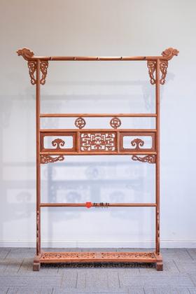 红桥红  家具严选  缅甸花梨（大果紫檀）【185清式螭龙 衣帽架】