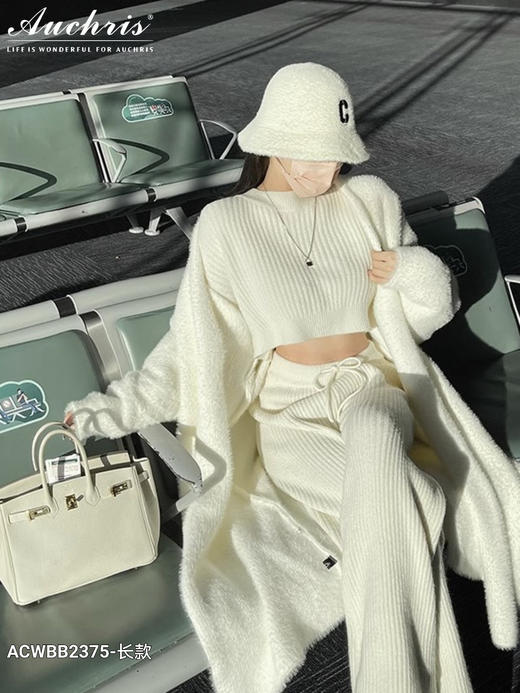 【应季好物】慵懒风中长款过膝仿水貂绒毛衣外套 商品图5