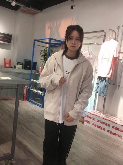 jasonwood  23年秋款  带帽开襟卫衣  331406002 商品图4