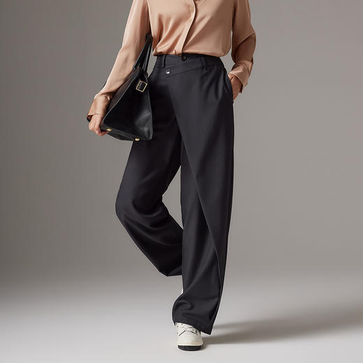 IN AND ON 西装阔腿裤女2023秋季新款设计感斜门襟直筒裤百搭裤子53445 商品图0