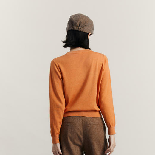 谜底套头针织衫女2023冬新品复古绣花修身百搭柔软毛衫234MZ1862 商品图2